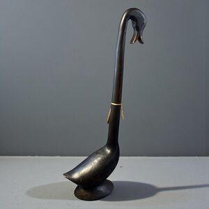 VINTAGE SMITH & HAWKEN CARVED WOOD DUCK “JONATHAN” 24 IN BLACK FOLK ART FIGURINE